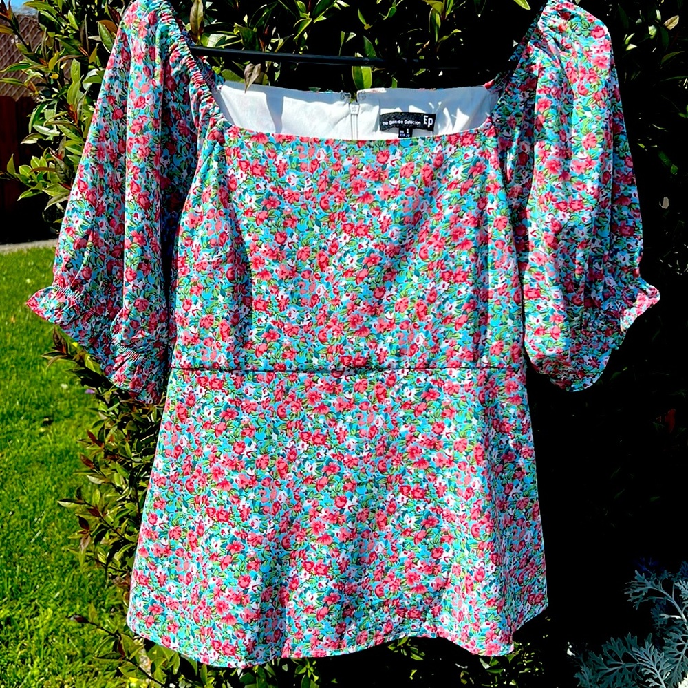 Beautiful spring-Summer blouse